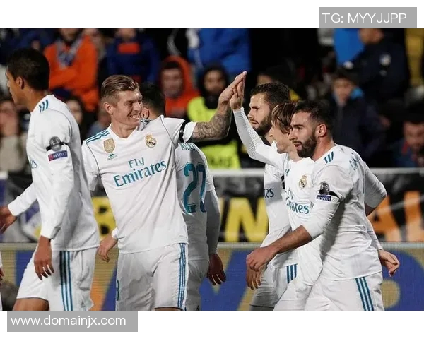 柏林联队客场大胜，信心重振