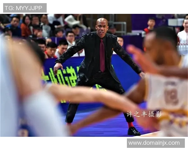 马布里领衔北控男篮夺得CBA总冠军,再度证明自己的教练能力 马布里领衔北控男篮夺得CBA总冠军,再度证明自己的教练能力